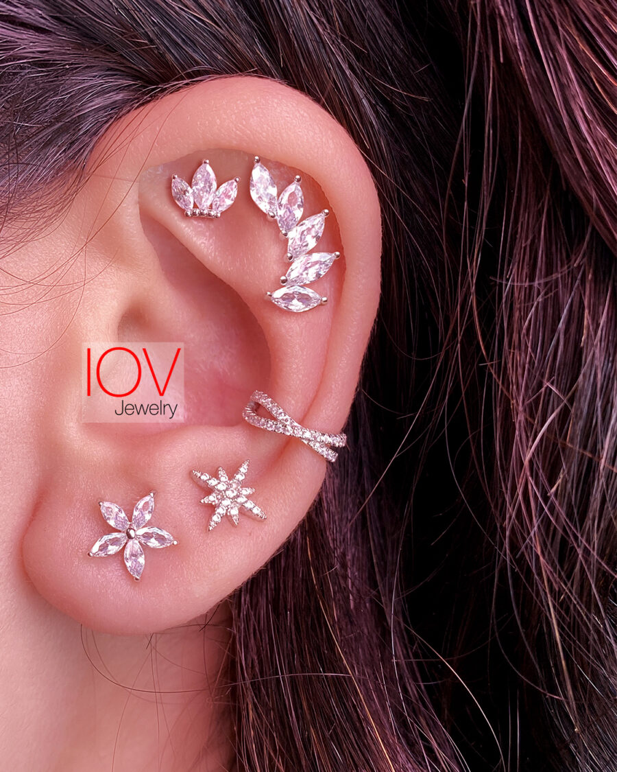 small star stud earring. - Image 2