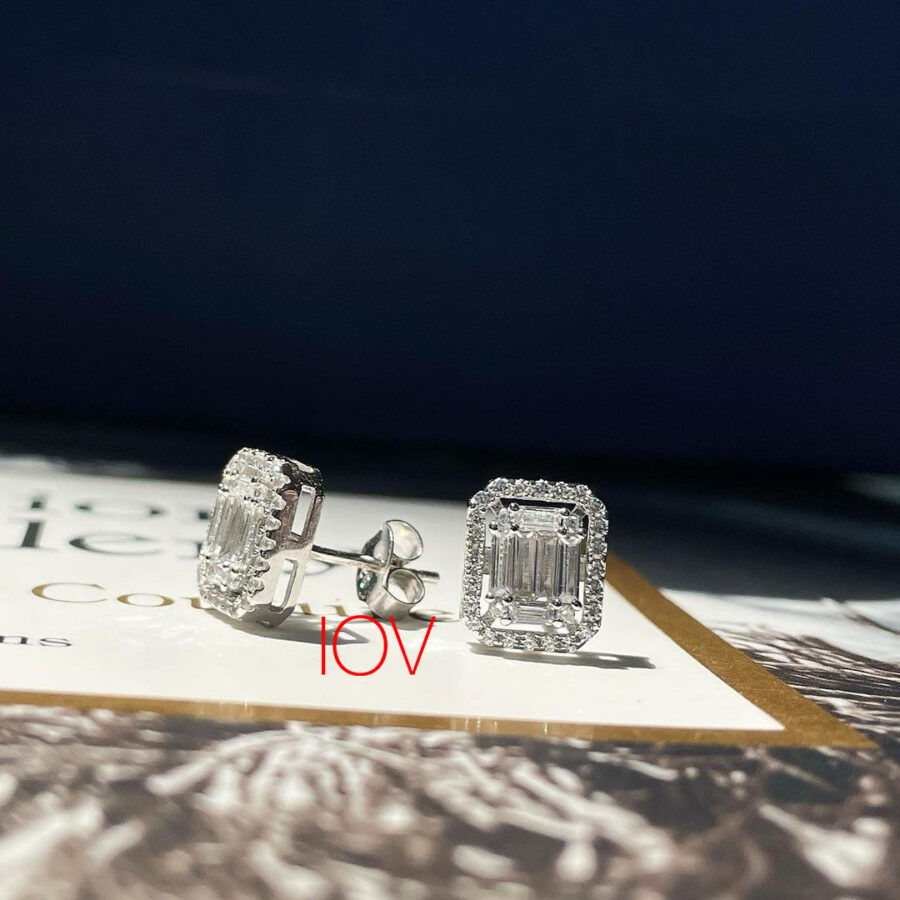 rectangular baguette and round stones stud earring - Image 2