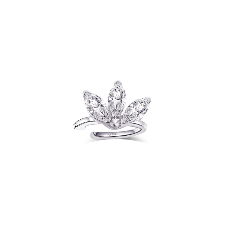 Three marquise stones earcuff.