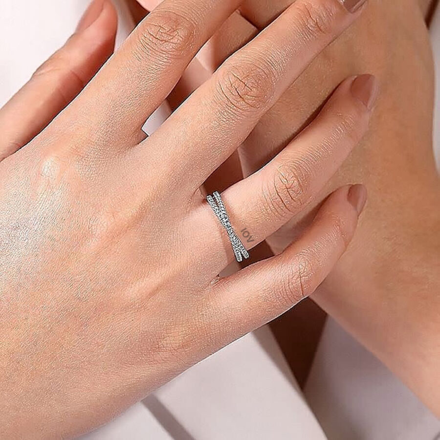Criss cross CZ ring - Image 2