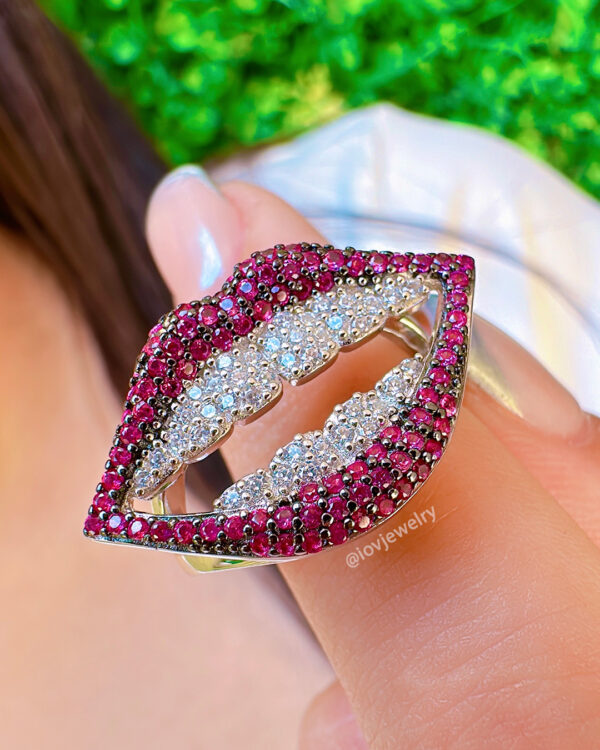 ruby color lips shape ring.