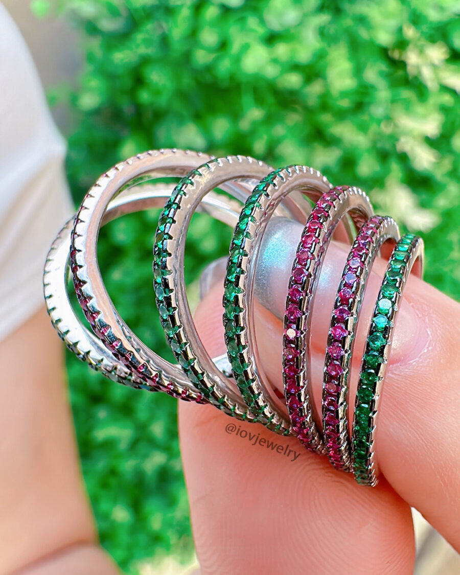 emerald and ruby color one line eternity band. - Image 2