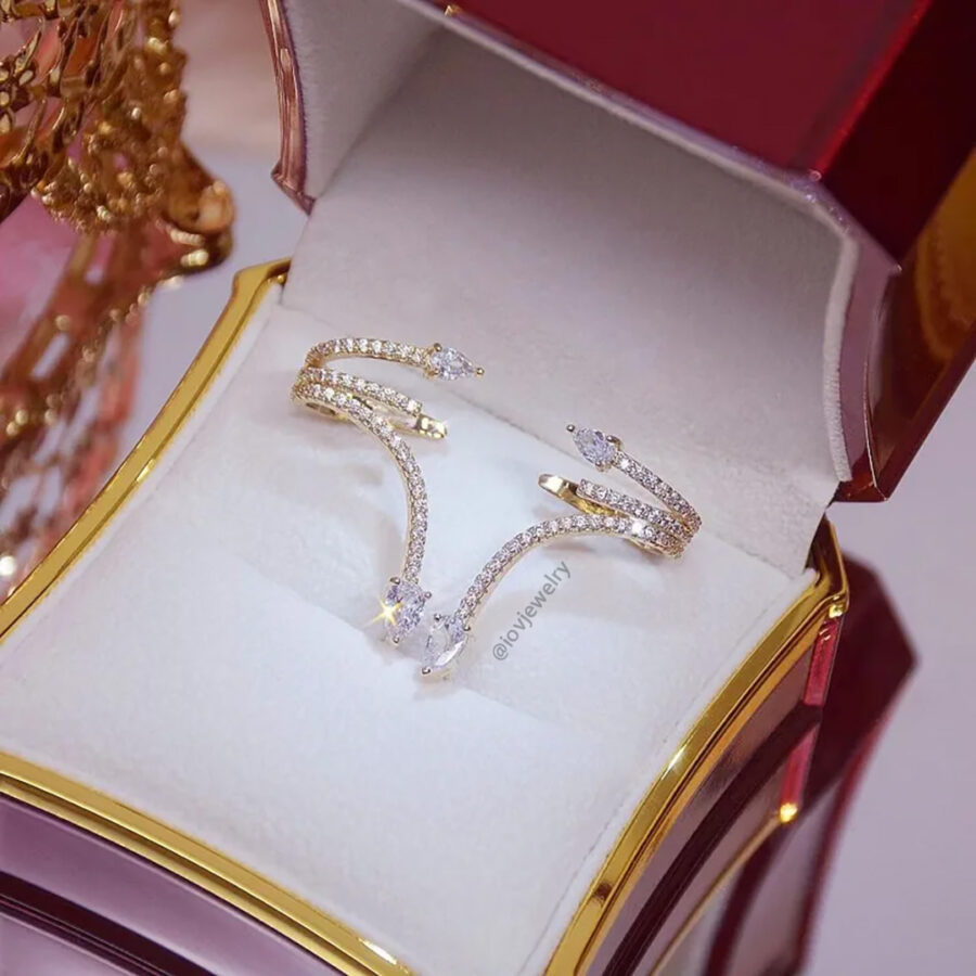 snake shape CZ cuff and stud. - Image 4