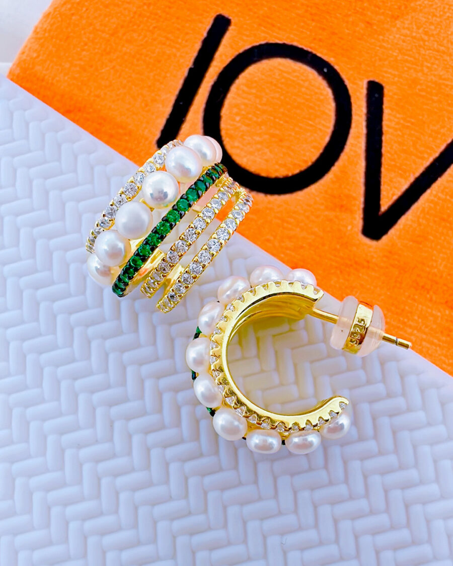 multilines CZ green and white with pearl huggie hoops earrings.