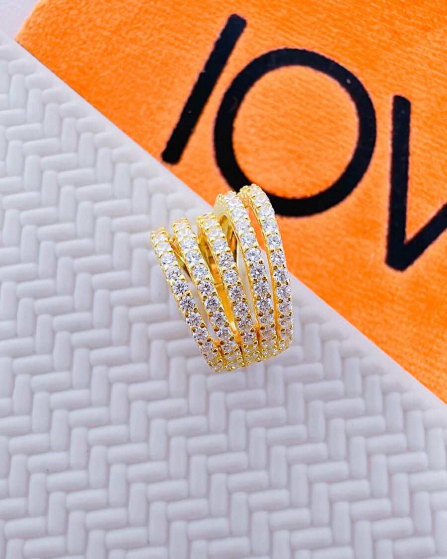 CZ multilines earcuff.