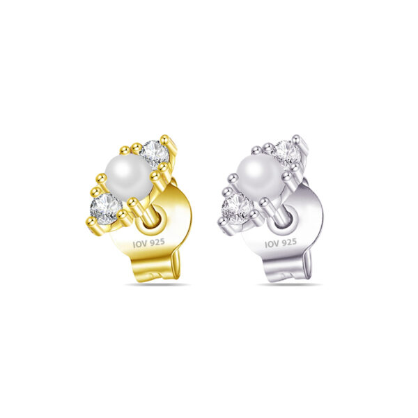 one pearl and two round CZ stones stud earring.