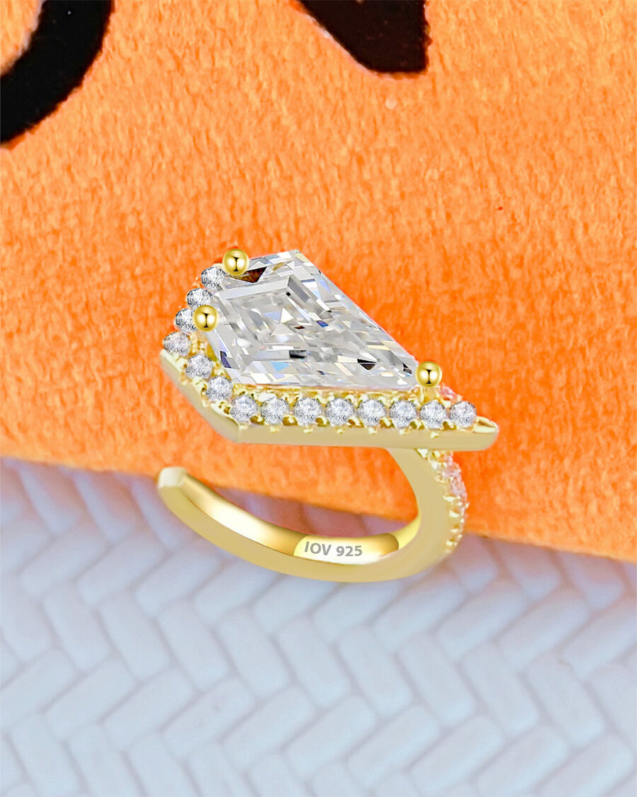 Kite shape stone in a halo setting earcuff.