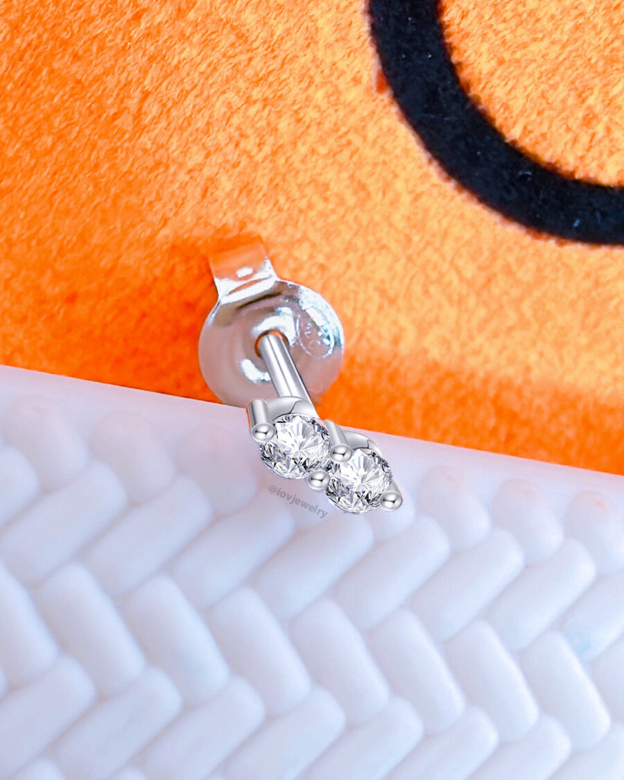 two round CZ stones stud earring. - Image 3