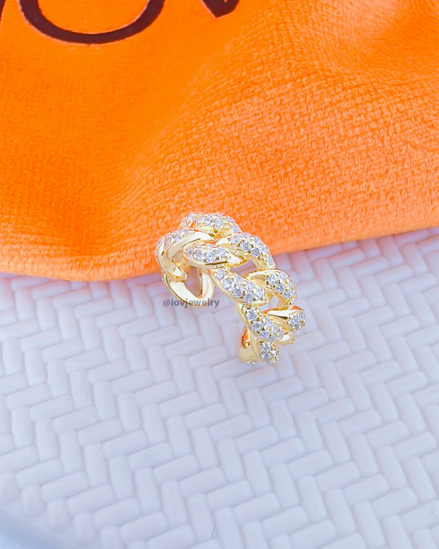 CZ curb chain design earcuff. - Image 2