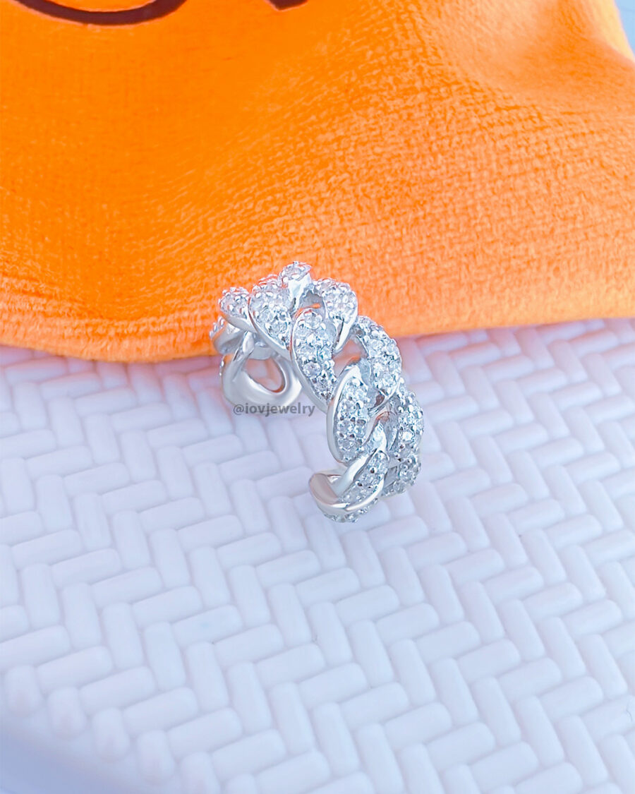 CZ curb chain design earcuff. - Image 3