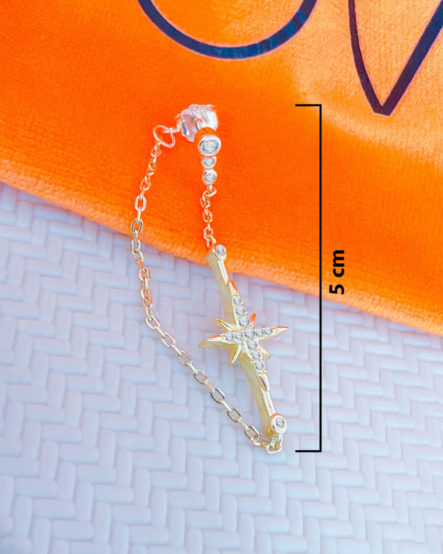 back to front chain earring with dangling star. - Image 2